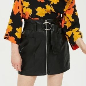 TOPSHOP FAUX LEATHER SKIRT MOTO